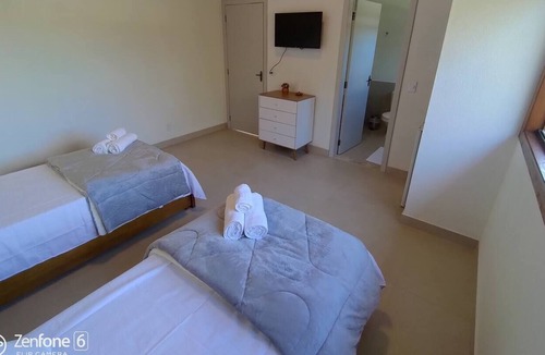 Sao Jorge Apartment | Chapada dos Veadeiros-tronco do Ipê-suíte Branco - 3 Pessoas
