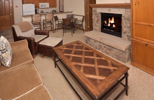 Avon Apartment | Chapel Square 224