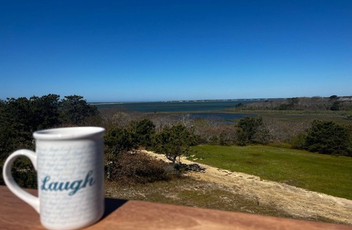 Edgartown House | Chappaquiddick Getaway with stunning Ocean Views, walk to the beach