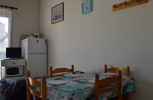 Saint-Pierre-la-Mer House | Charming 3-room mezzanine house near beach with terrace & parking