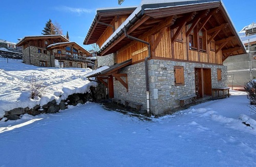 Saint-Martin-de-Belleville Ski Chalet | Charming 4-room apartment with parking and wifi in Saint-Martin-de-Belleville