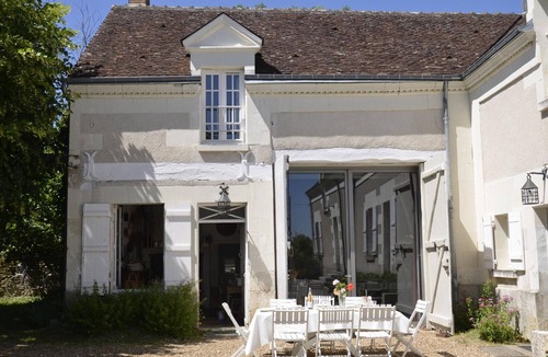 Saint-Georges-sur-Cher Cottage | Character house with old charm and contemporary modernity