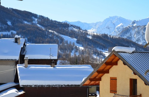 Molines-en-Queyras Apartment | Character apartment, view of mountains in farm house nineteenth rénov
