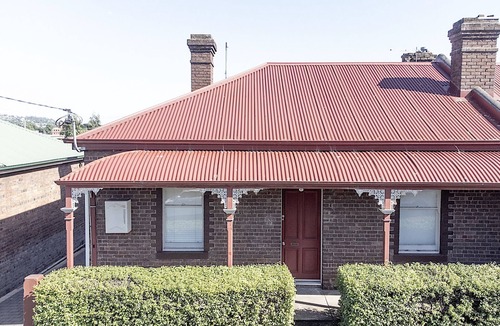 Launceston CBD Cottage | Character cottage on CBD fringe