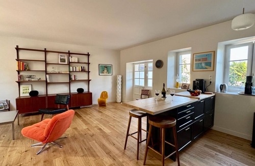 Saint-Jean-le-Thomas Cottage | Character family home in the bay of Mont Saint Michel - sleeps 8
