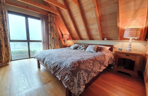 Cajarc Bed & Breakfast | Character house 10 minutes walk from the medieval village of Cajarc with swimming pool