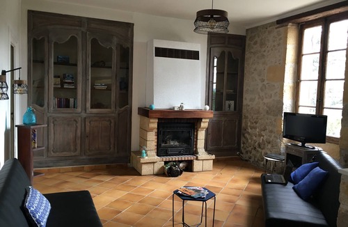 Puymirol House | Character house facing the Medieval city of Puymirol