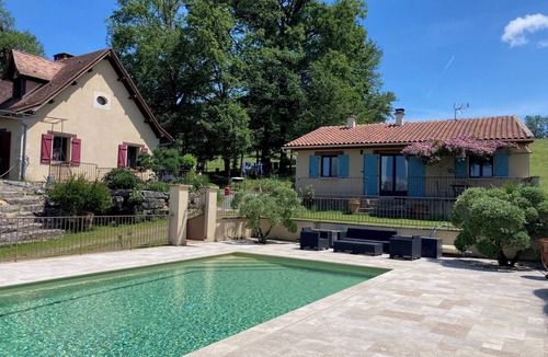 Planioles House | Character property 2 dwellings, sleeps 12, 2.5 km from historic center FIGEAC