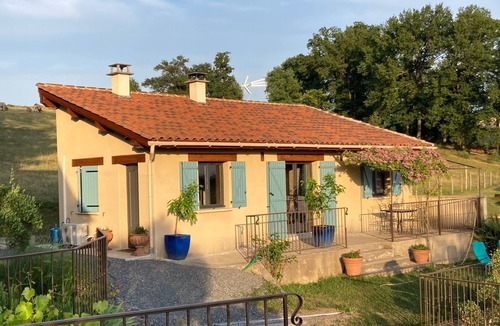 Planioles House | Character property 2 dwellings, sleeps 12, 2.5 km from historic center FIGEAC