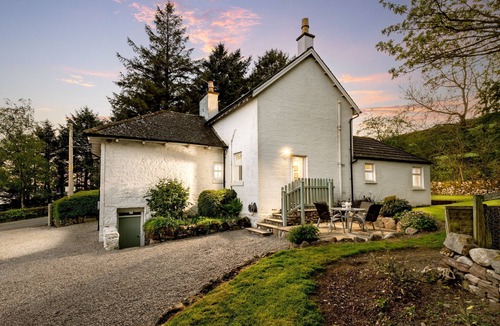 Kirkcudbright Cottage | Characterful stone cottage in its own fully enclosed garden. No neighbours!