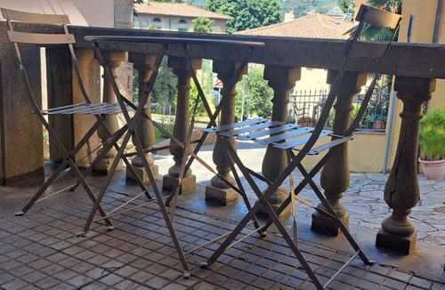 Vicopisano Apartment | Characteristic apartment of about 70 square meters, located on the raised ground floor (3 steps to access to it) and perfect for two people. The accommodation, inside the Torre dei Serretti, is located in the heart of Vicopisano, one of the best preser