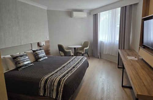 Singleton Hotel | Charbonnier Motor Inn