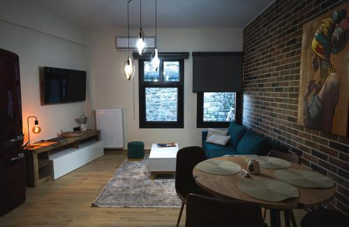 Agios Pavlos Apartment | Charis Beyond the Castle