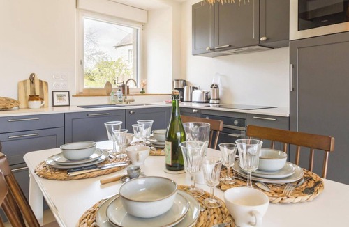 Saint-Aubin-de-Terregatte Cottage | Charming house, pets welcome, parking - 4 guests