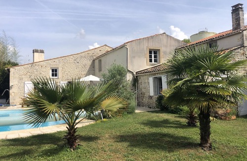 Saint-Gregoire-d'Ardennes House | Charming home in the vineyards of Cognac with a swimming pool for 8 persons