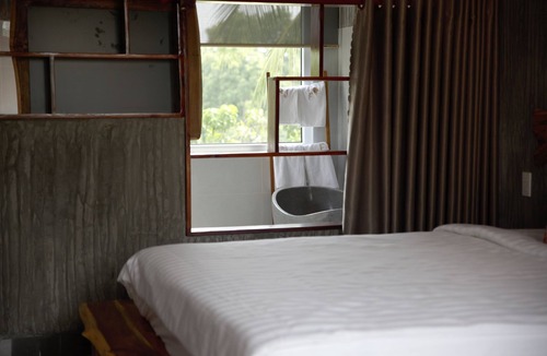 Suoi Nuoc Beach Resort | Charm Hon Rom Villas Resort