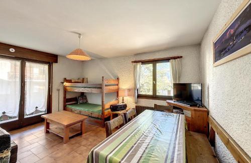 Combloux Apartment | Charmant 2 pièces avec balcon en plein centre de Combloux, proche des pistes et toutes commodités - FR-1-560-51