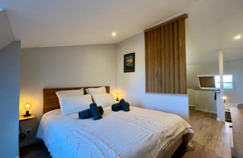 Dieppe Apartment | Charmant Duplex au Coeur du Marché