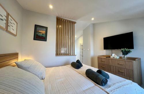 Dieppe Apartment | Charmant Duplex au Coeur du Marché