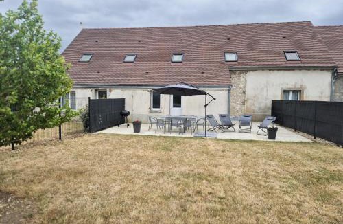 Boulay-les-Barres House | Charmant gîte à la ferme près d'Orléans avec parking privé - FR-1-590-575