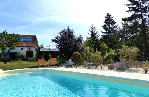Target House | Charmant gîte avec piscine partagée au cœur d'un village - FR-1-489-273