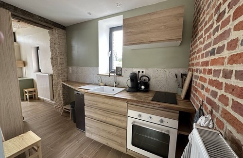 Neauphe-sur-Dive House | Charmant Gite de Groupe Confortable