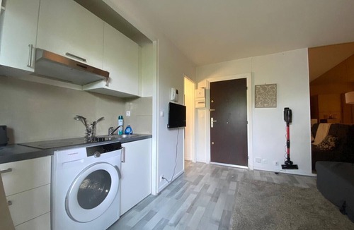 Saint-Maurice Apartment | Charmant Studio Avec Balcon - St Maurice