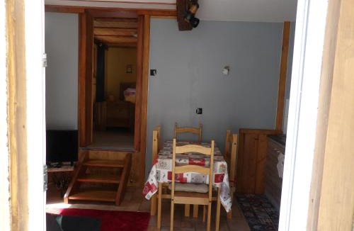 Murbach Apartment | Charmant studio au calme à Murbach vue jardin, parking & Wi-Fi gratuit