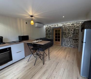 Orcines Apartment | Charmant studio en Auvergne