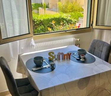 Lazaret Apartment | Charmant Studio en bord de Mer