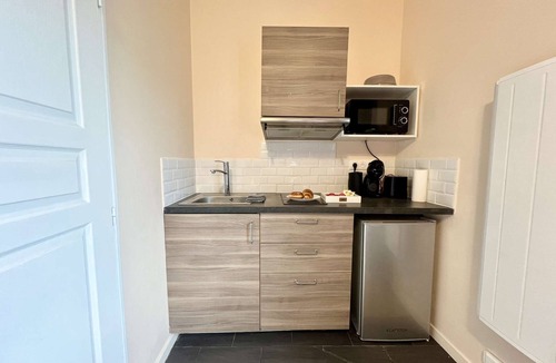 Chatellerault Apartment | Charmant studio terrasse en centre-ville
