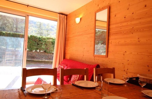 Chantemerle Apartment | Charmant T2 avec coin montagne, proche pistes et commerces, 6 couchages, terrasse, Serre Chevalier - FR-1-330E-104