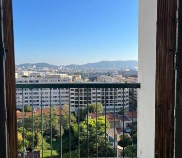 Baille Apartment | Charmant type 2 au cœur de la ville
