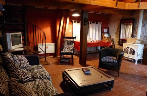 Beaune-d'Allier House | Charmante fermette rénovée avec Internet et animaux acceptés - FR-1-489-246