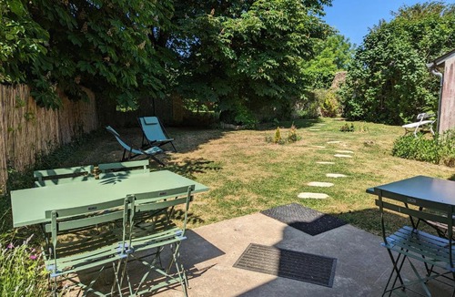 Audeville House | Charmante maison de campagne avec jardin privé, près de Paris et Orléans, idéale pour familles - FR-1-590-136