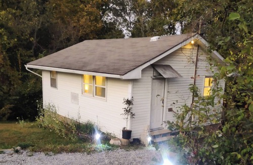 Carbondale Cabin | Charmful Cabin next to Wildlife Refuge/Pet-friendly