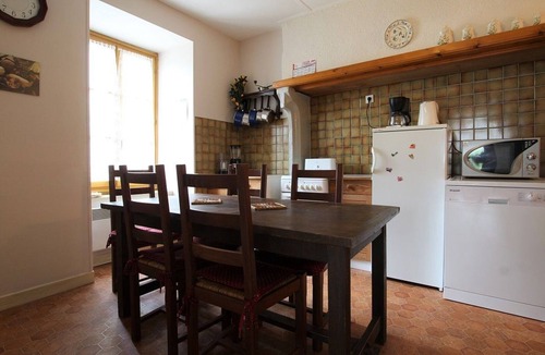 Saint-Didier-sur-Doulon Cottage | Charming Village Cottage with Courtyard, near Lavaudieu & Doulon Church