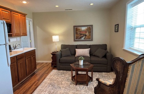 Marshall House | Charming 1-bdrm Barnsuite apartment in Parke County near Turkey Run State Park