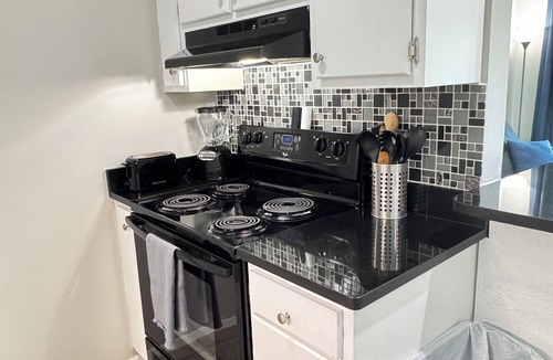 Biltmore Beach Resort | Charming 1-bedroom resort with WiFi, AC in peaceful Panama City Beach