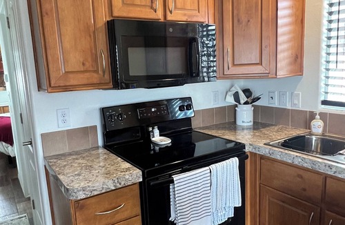 Green Valley House | Charming 1 bed, 1 bath fully furnished mobile home in 55+ gated resort community