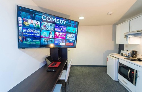 Selly Oak Apartment | Charming 1-Bed Studio in Birmingham