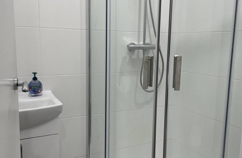 Stockwell Apartment | Charming 1-bed Studio in London