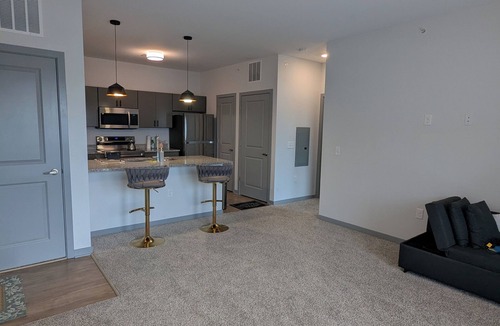 Canal Winchester Apartment | Charming 1-bedroom apartment with WiFi, AC in enchanting Canal Winchester