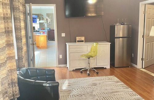 Jackson House | Charming 1-bedroom with br in a house with WiFi, AC in peaceful Jackson Township