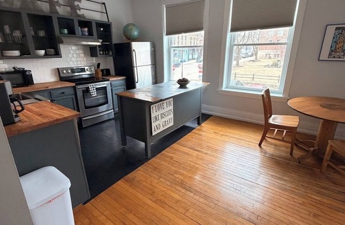 Mineral Point Apartment | Charming 1-bedroom downtown apartment in the Historic Hotel Royal
