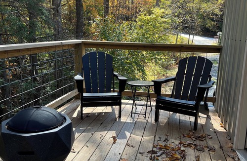 Roan Mountain Cottage | Charming 1-bedroom cottage with WiFi, AC in lovely Roan Mountain