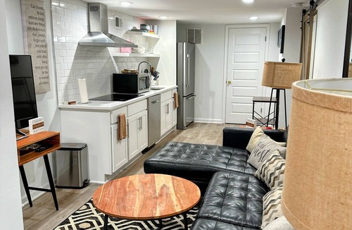 Downtown Baltimore House | Charming 1-bedroom, 1 bathroom townhome in awesome Baltimore with WiFi, AC