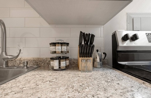 West Central Apartment | Charming 1-bedroom apartment in downtown Fort Wayne