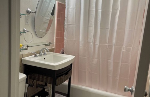 Belmont Heights Apartment | Charming 1-bedroom apartment with WiFi, AC in pleasant Long Beach