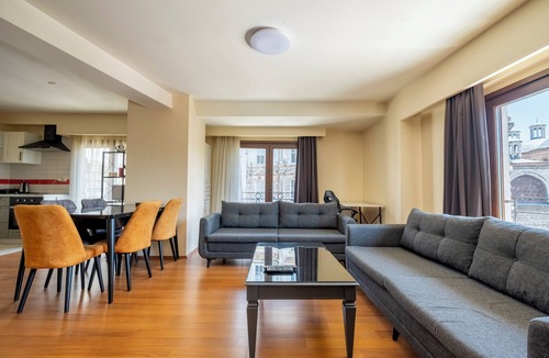 Taksim Apartment | Charming 1-bedroom apartment with view, elevator and AC
